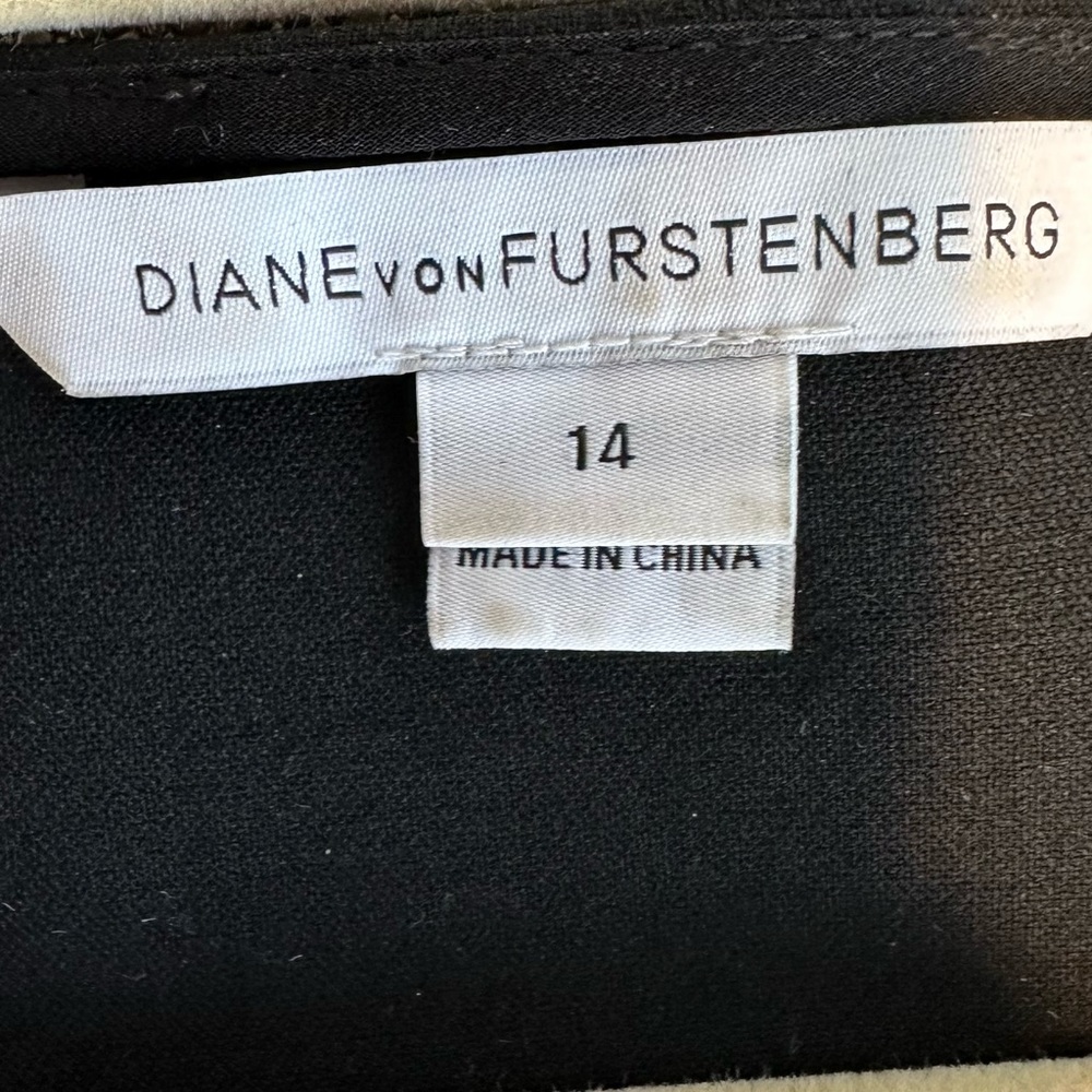 Diane Von Furstenberg Black Dress 🔥HOST PICK🔥 - Picture 6 of 10